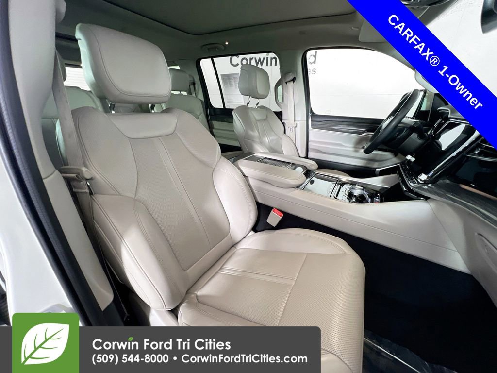 Used 2022 Jeep Wagoneer Series III w/ Premium Group I image 19