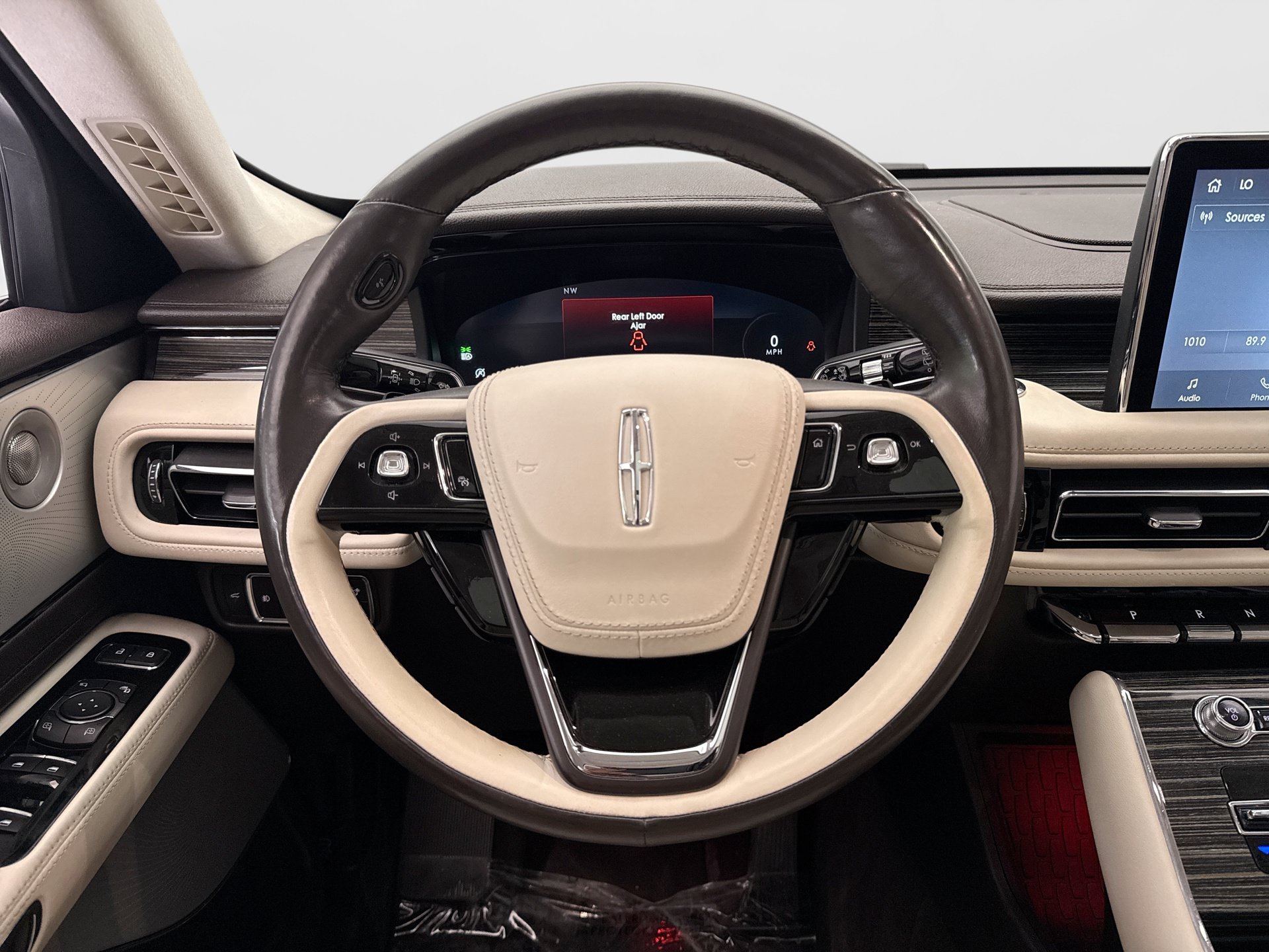 Used 2023 Lincoln Aviator Black Label AWD/4WD image 12
