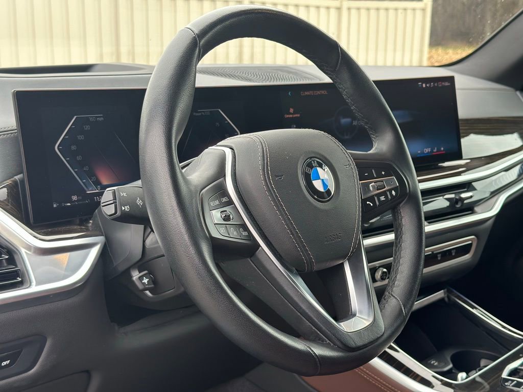 Certified 2024 BMW X5 xDrive40i w/ Premium Package AWD/4WD image 17