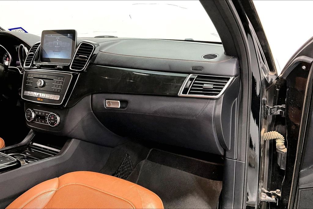 Used 2017 Mercedes-Benz GLS 450 4MATIC image 19