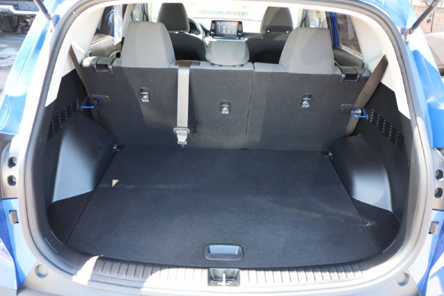 Used 2023 Kia Seltos LX AWD/4WD image 30