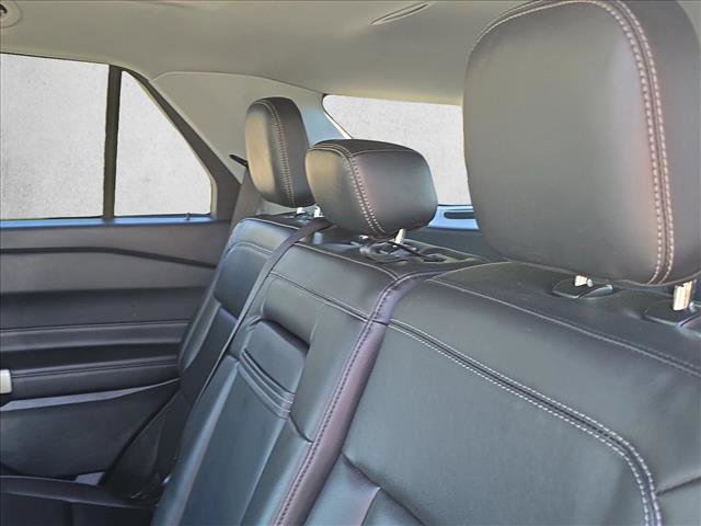 Used 2022 Ford Explorer XLT w/ Equipment Group 202A image 19