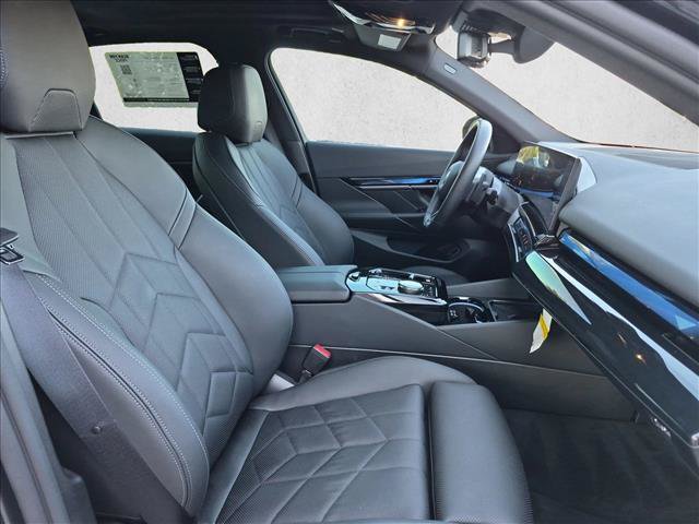 Certified 2026 BMW 530i w/ M Sport Package RWD image 22
