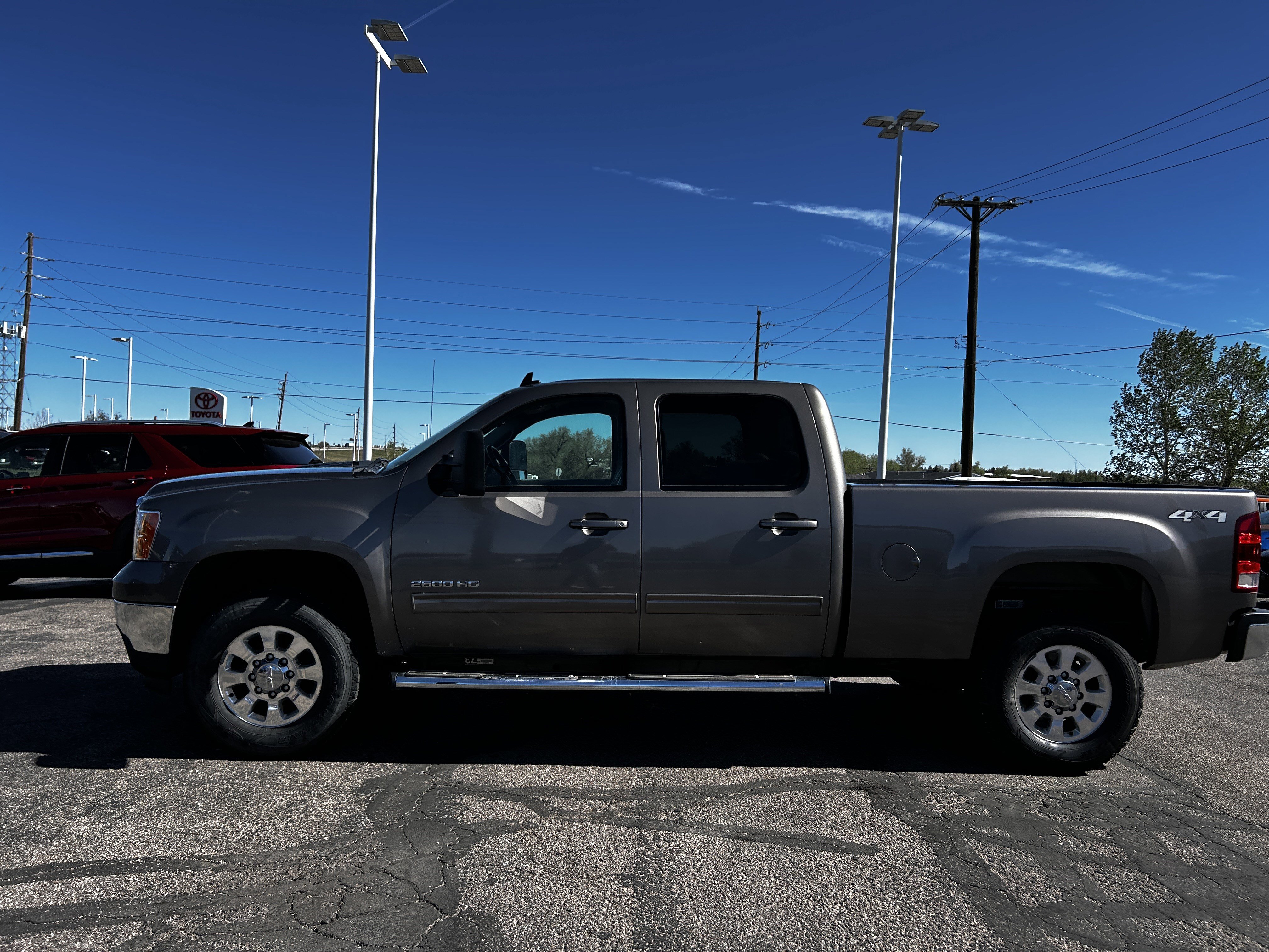 Used 2013 GMC Sierra 2500 SLT AWD/4WD image 2