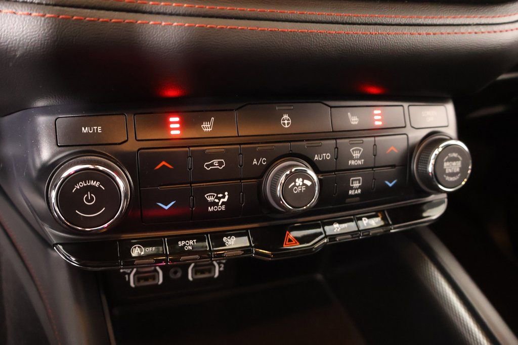 Used 2024 Dodge Durango GT image 7