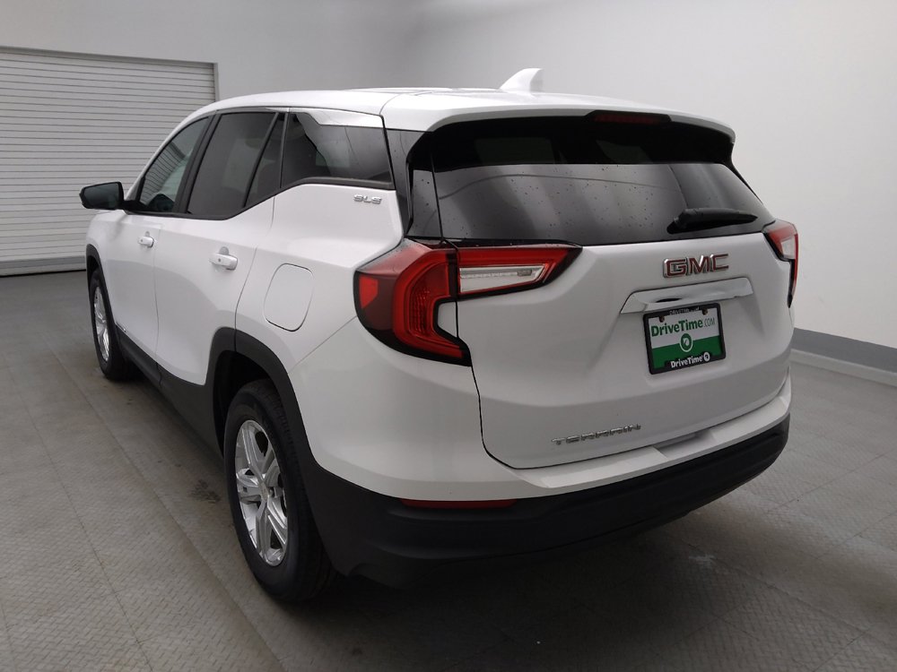 Used 2024 GMC Terrain SLE FWD image 5