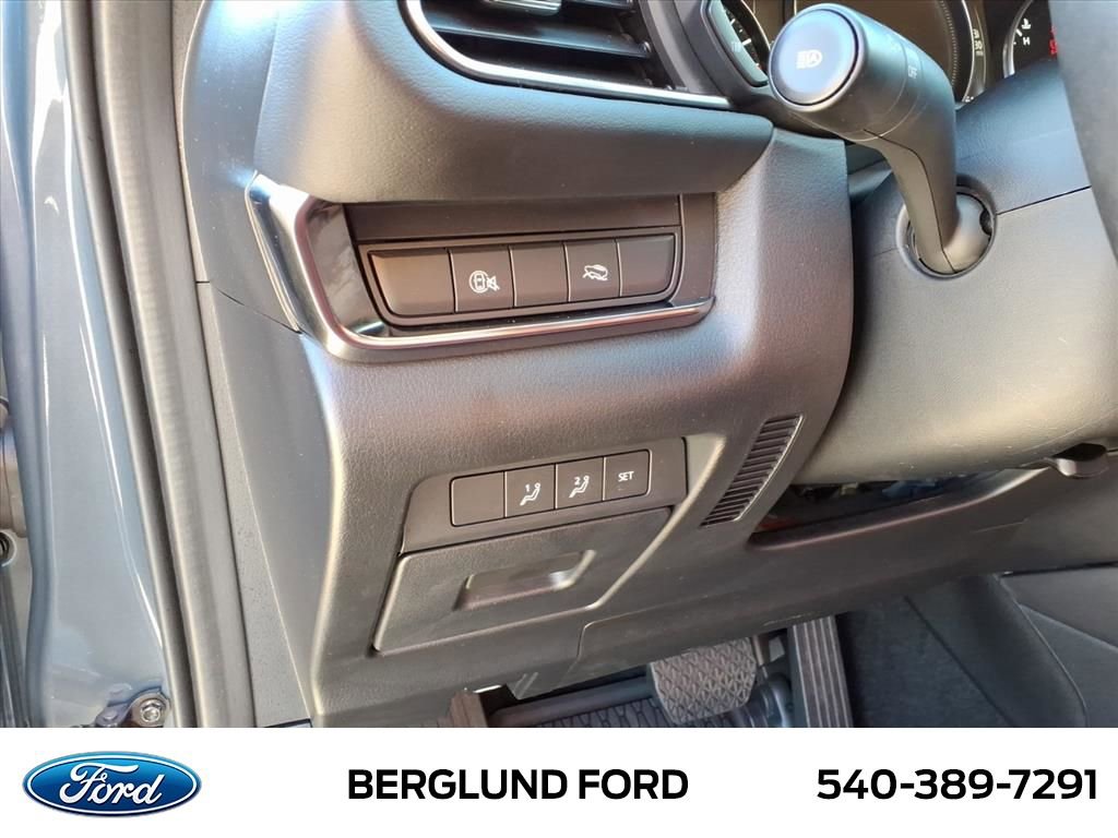 Used 2024 MAZDA CX-30 AWD 2.5 S w/ Preferred Package image 19