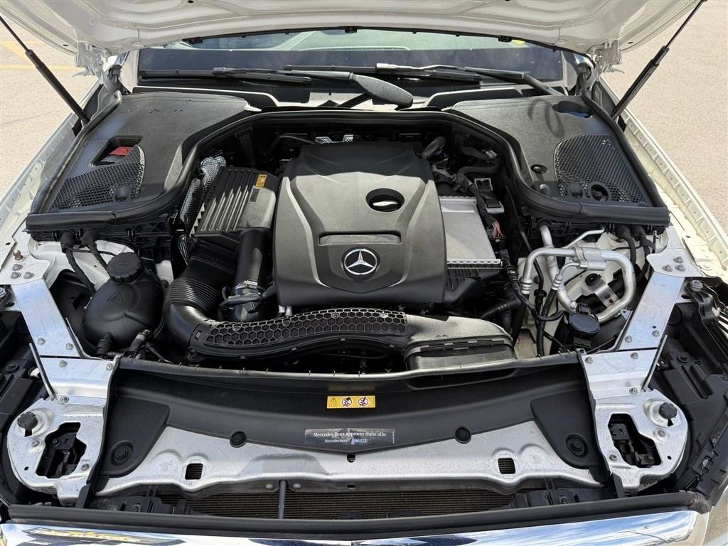 Used 2019 Mercedes-Benz E 300 4MATIC image 34