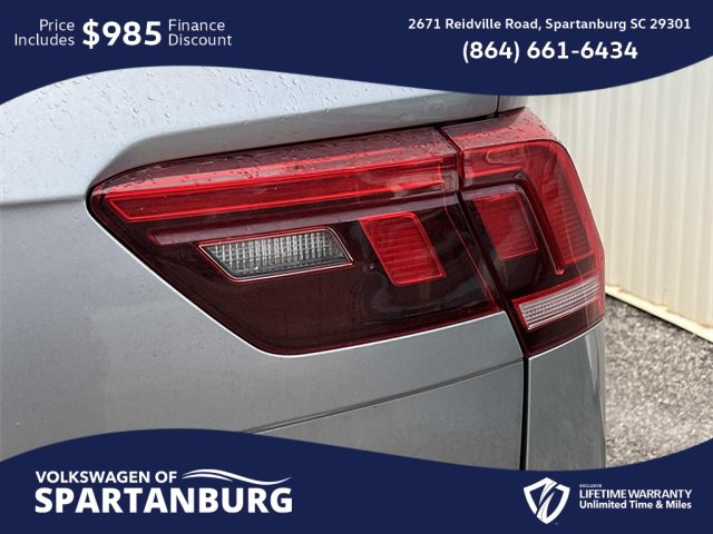Used 2024 Volkswagen Tiguan SE R-Line image 7