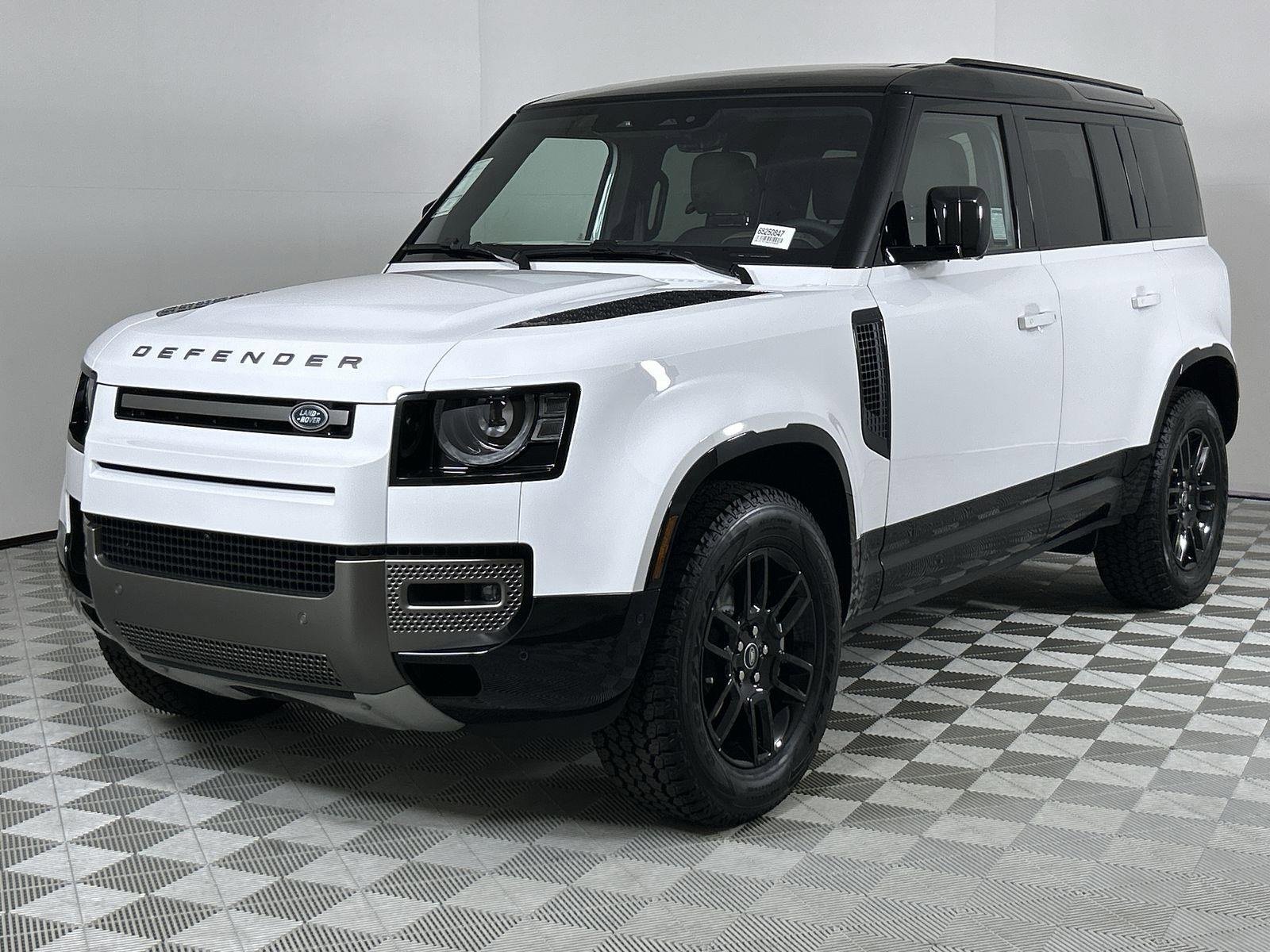 New 2025 Land Rover Defender 110 X-Dynamic SE
