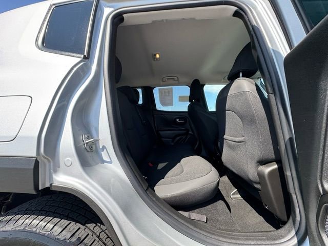 Used 2020 Jeep Renegade Altitude image 19