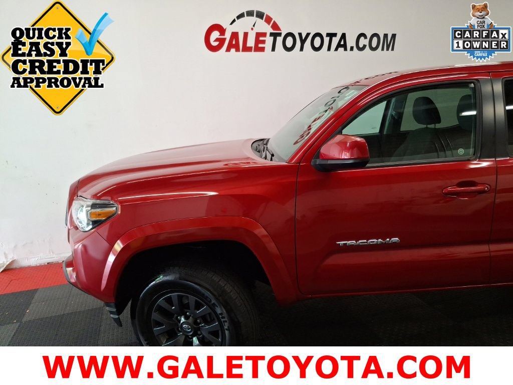 Used 2020 Toyota Tacoma SR5 AWD/4WD image 5