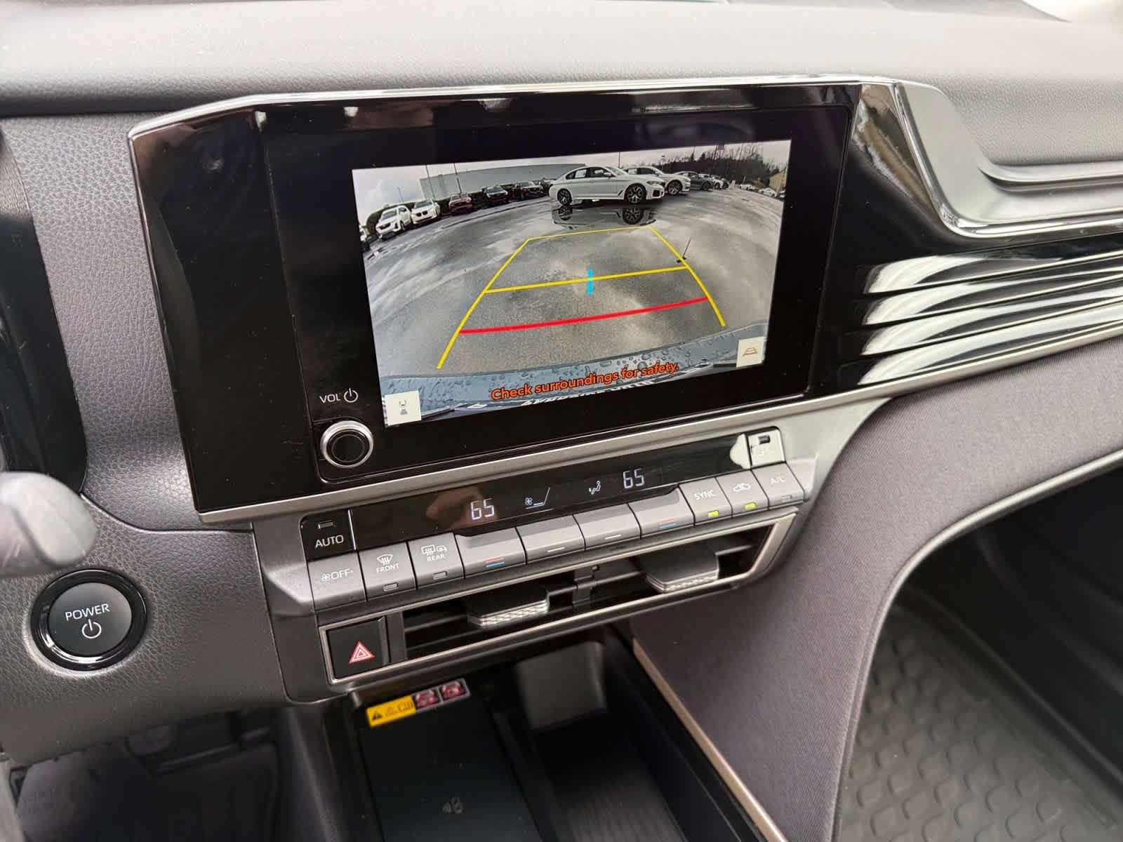 Used 2025 Toyota Camry LE FWD image 17