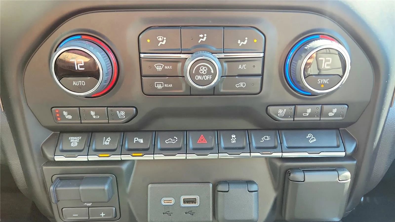 Used 2022 Chevrolet Silverado 3500 High Country w/ Safety Package II image 25