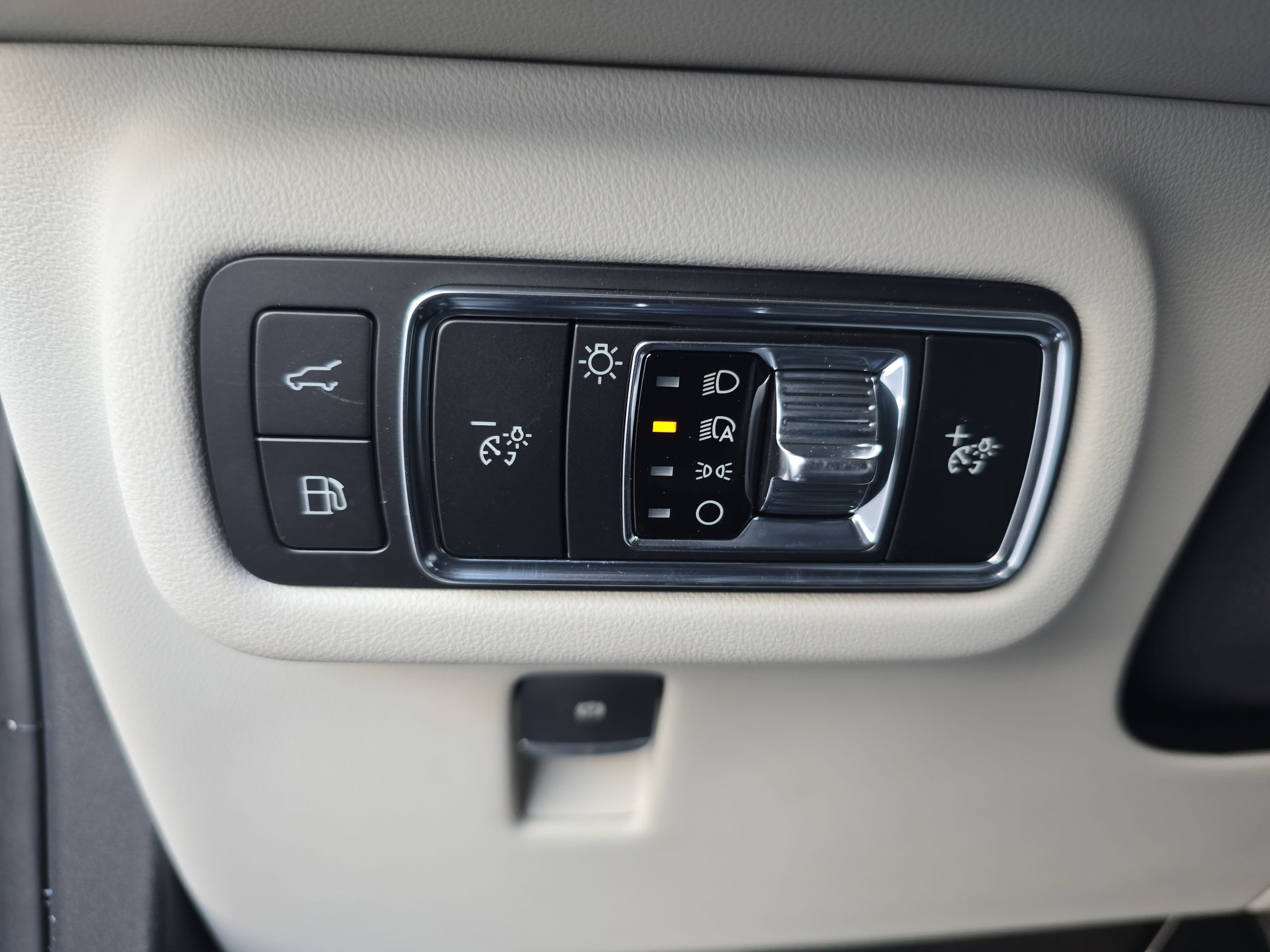 New 2026 Lincoln Nautilus Premier w/ Equipment Group 102A AWD/4WD image 26