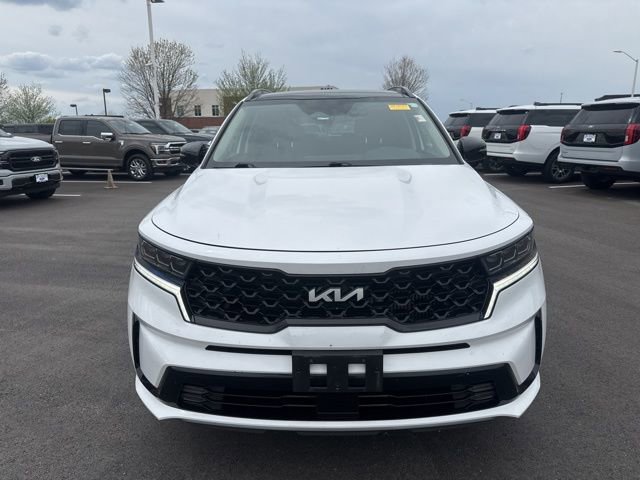 Used 2022 Kia Sorento SX image 2