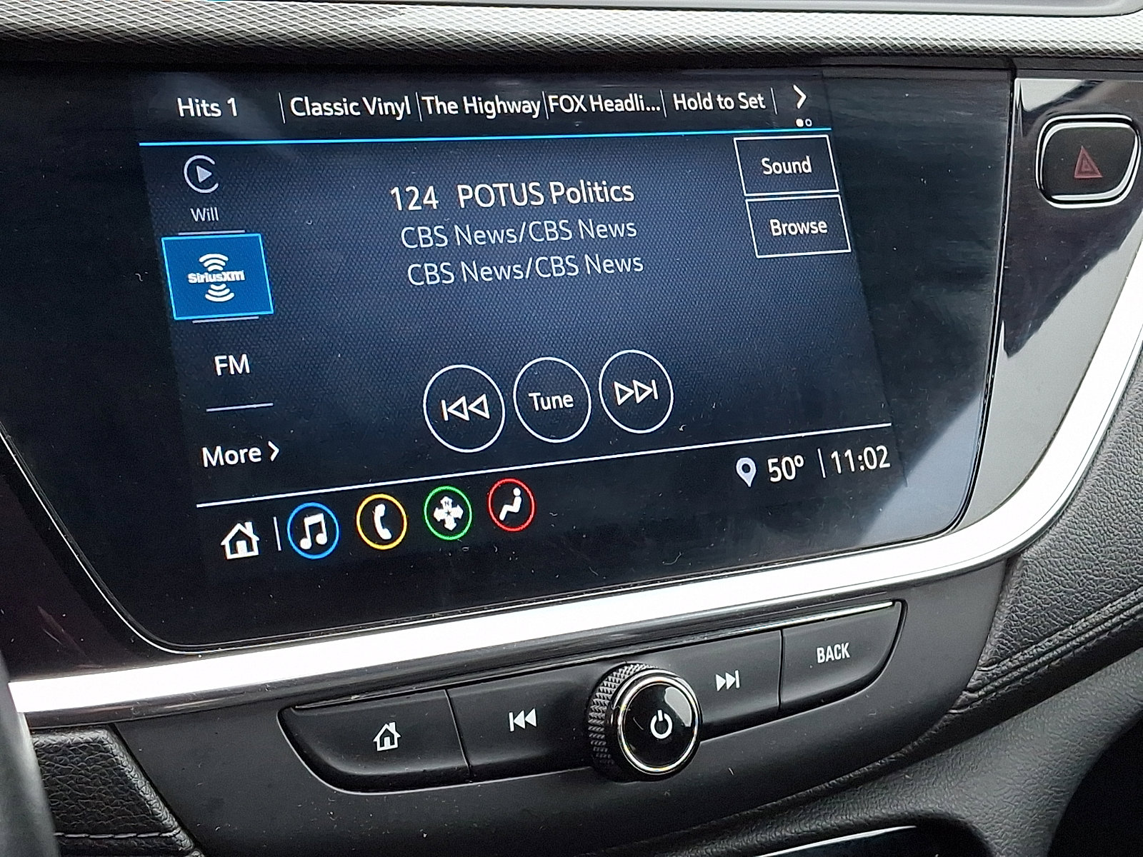 Used 2023 Buick Encore GX Essence image 16