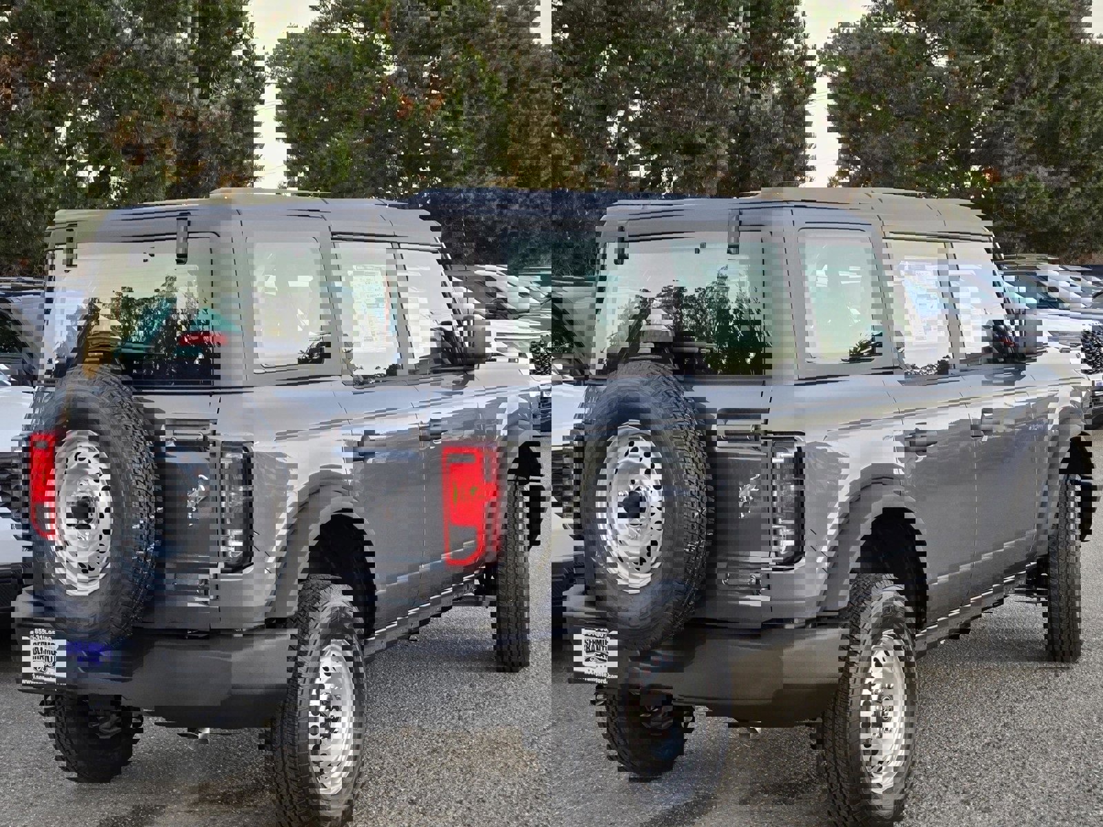 New 2025 Ford Bronco 4-Door image 5