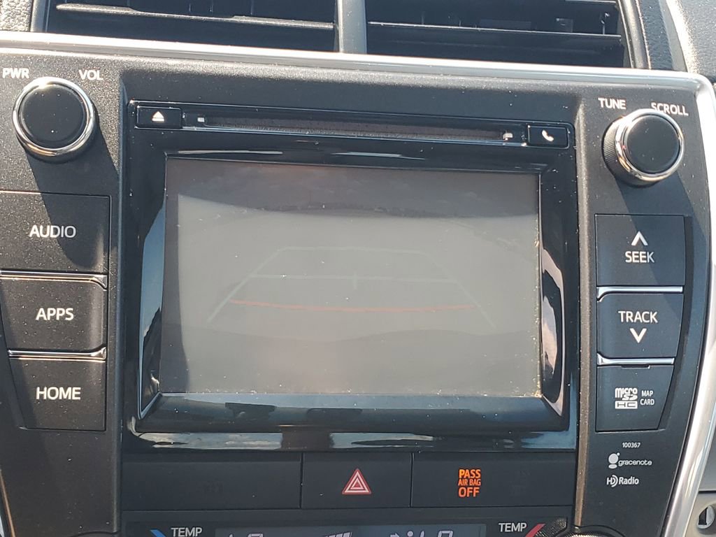 Used 2015 Toyota Camry XLE w/ Moonroof Package image 17