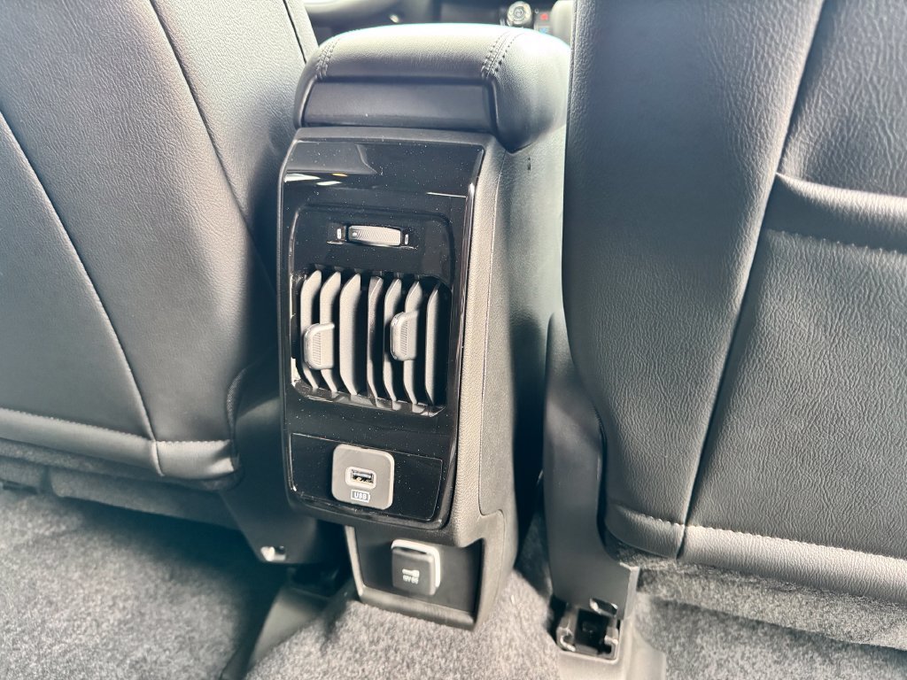 New 2026 Jeep Compass Latitude AWD/4WD image 13