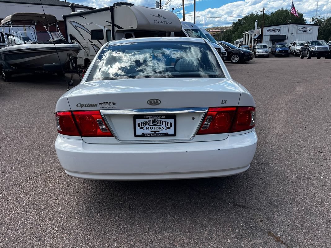 Used 2004 Kia Optima FWD image 9