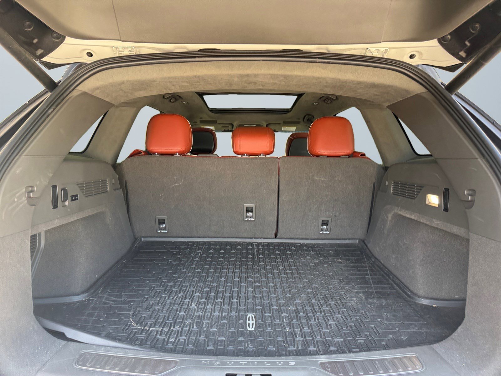 Used 2024 Lincoln Nautilus Black Label w/ Jet Appearance Package (87T) AWD/4WD image 16