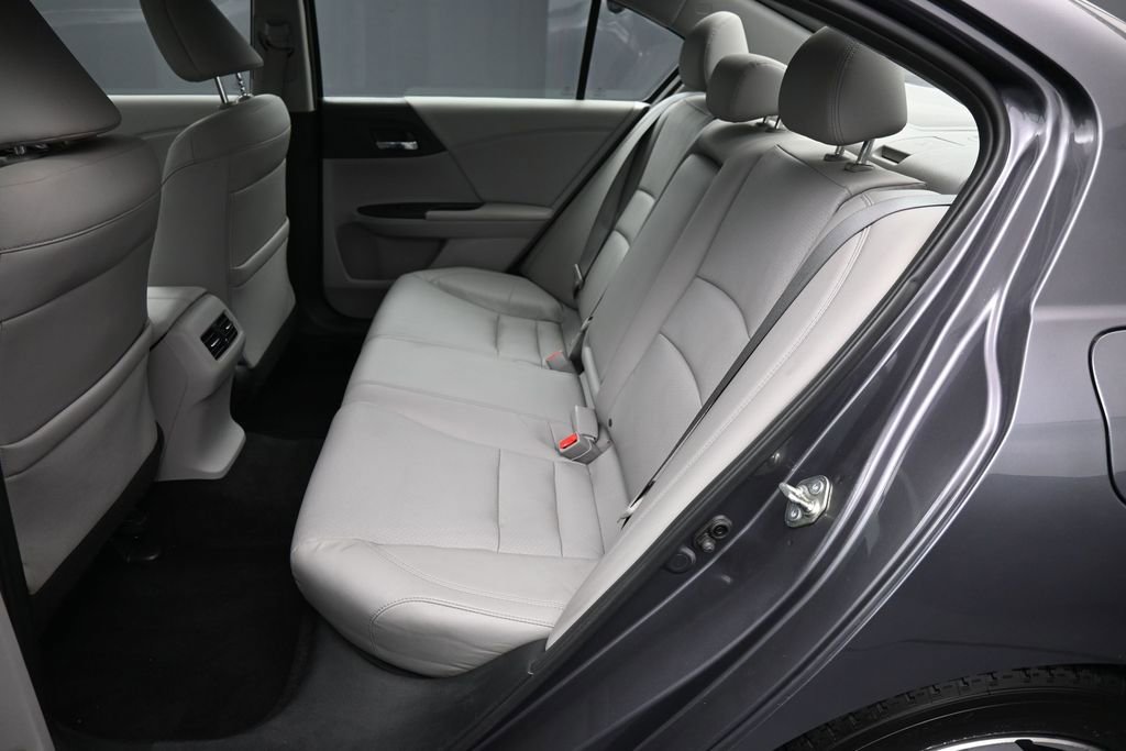 Certified 2017 Honda Accord EX-L image 21