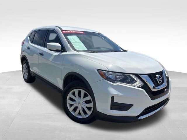 Used 2017 Nissan Rogue S AWD/4WD image 2