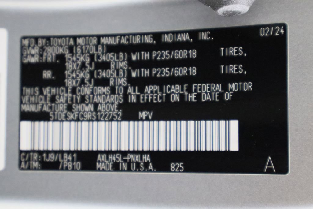 Used 2024 Toyota Sienna Platinum image 43