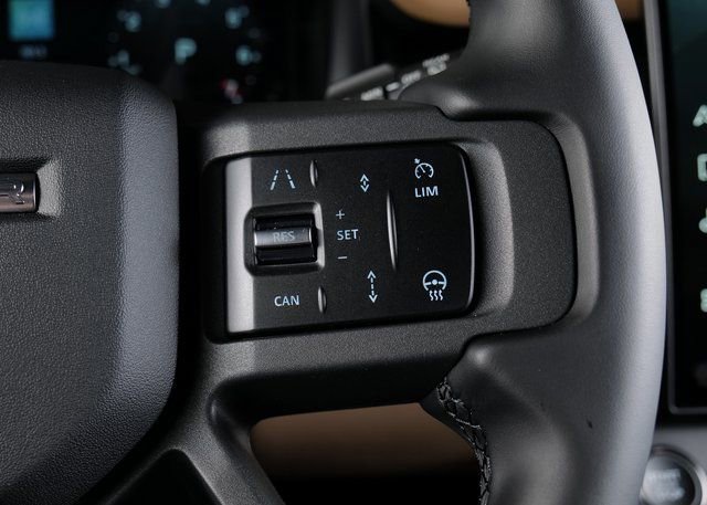 New 2026 Land Rover Defender 110 S image 21