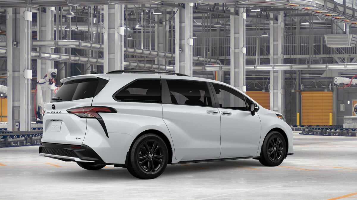 New 2026 Toyota Sienna XSE image 10