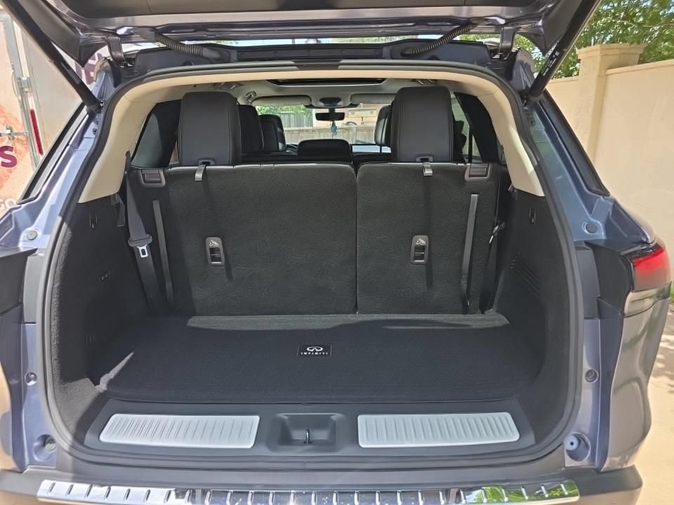 Used 2023 INFINITI QX60 Sensory w/ Vision Package AWD/4WD image 11