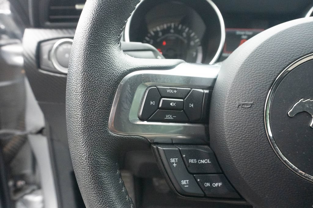 Used 2022 Ford Mustang Coupe RWD image 19