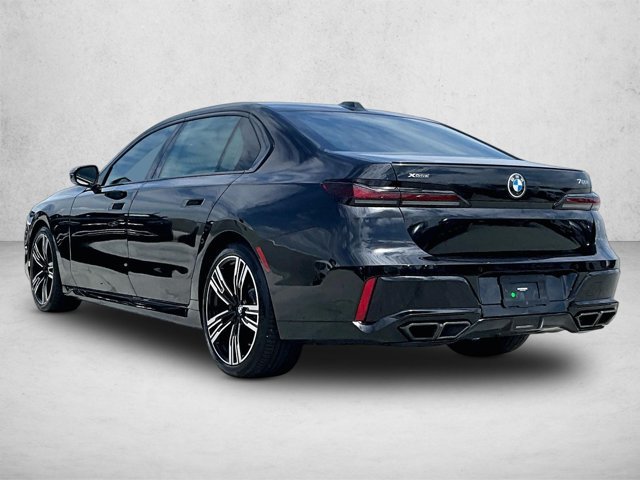 Used 2023 BMW 760i xDrive AWD/4WD image 13