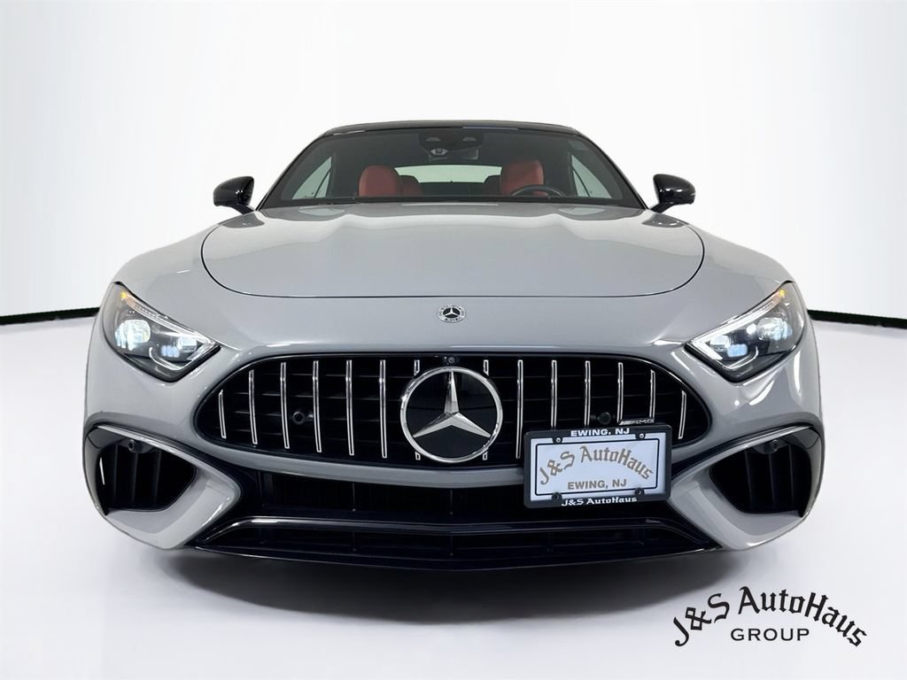 Used 2022 Mercedes-Benz SL 55 AMG 4MATIC w/ Driver Assistance Package image 46