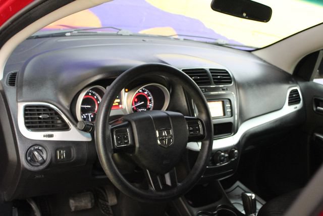 Used 2016 Dodge Journey SXT w/ Comfort/Convenience Group FWD image 14