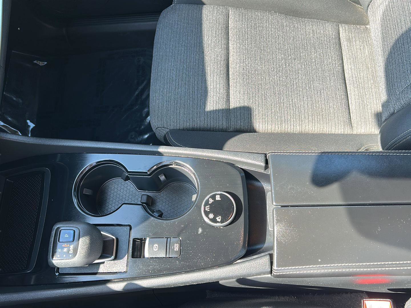 Used 2021 Nissan Rogue SV AWD/4WD image 13