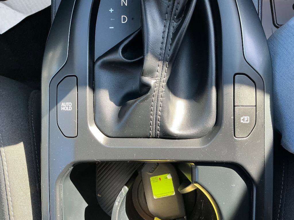 Used 2025 Kia K4 LXS image 19