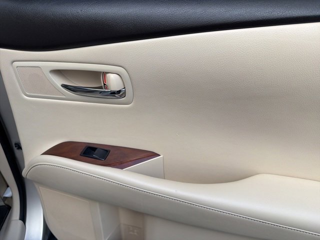 Used 2013 Lexus RX 450h AWD image 27