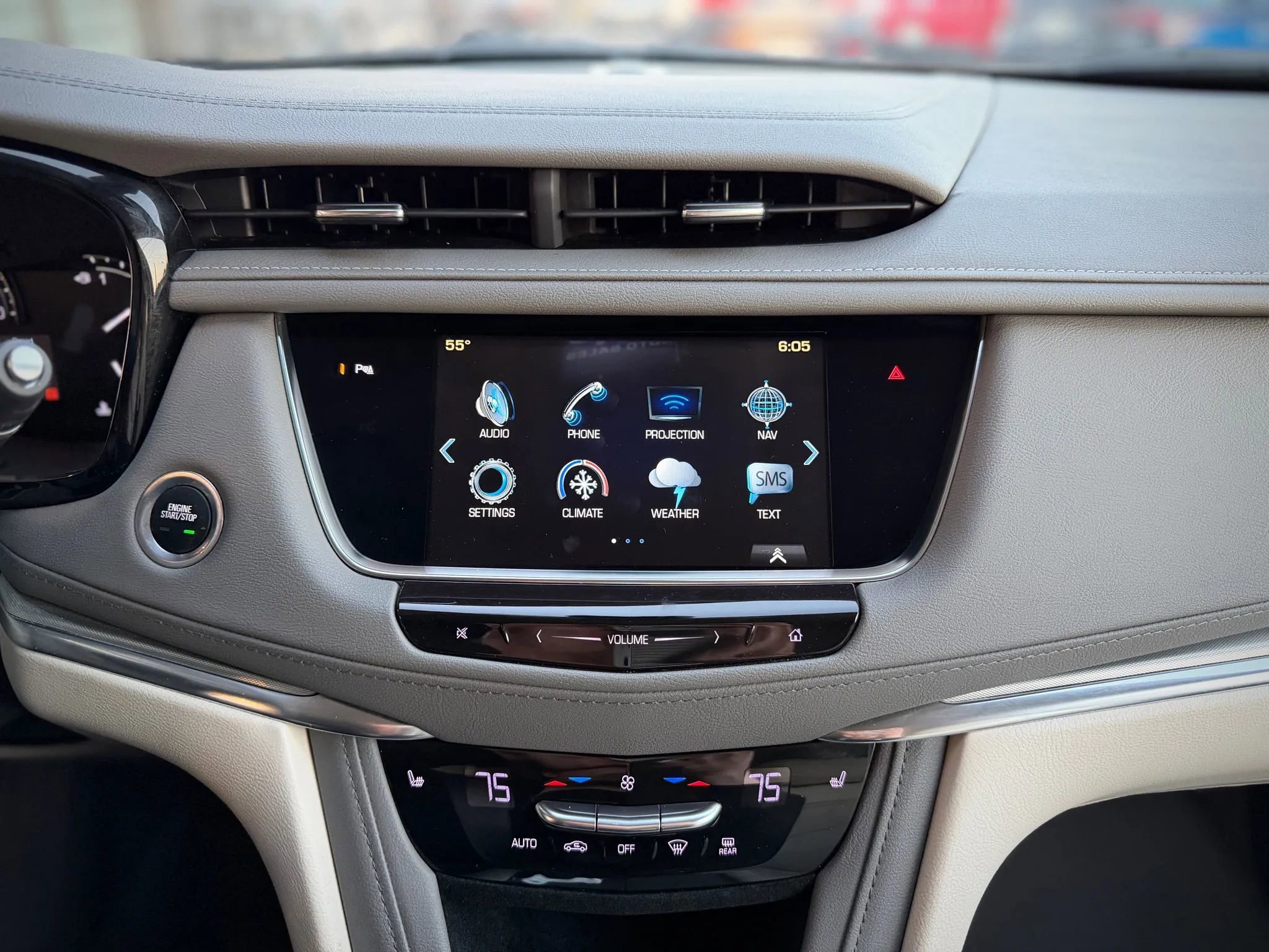 Used 2019 Cadillac XT5 Luxury w/ LPO, Radiant Package image 13