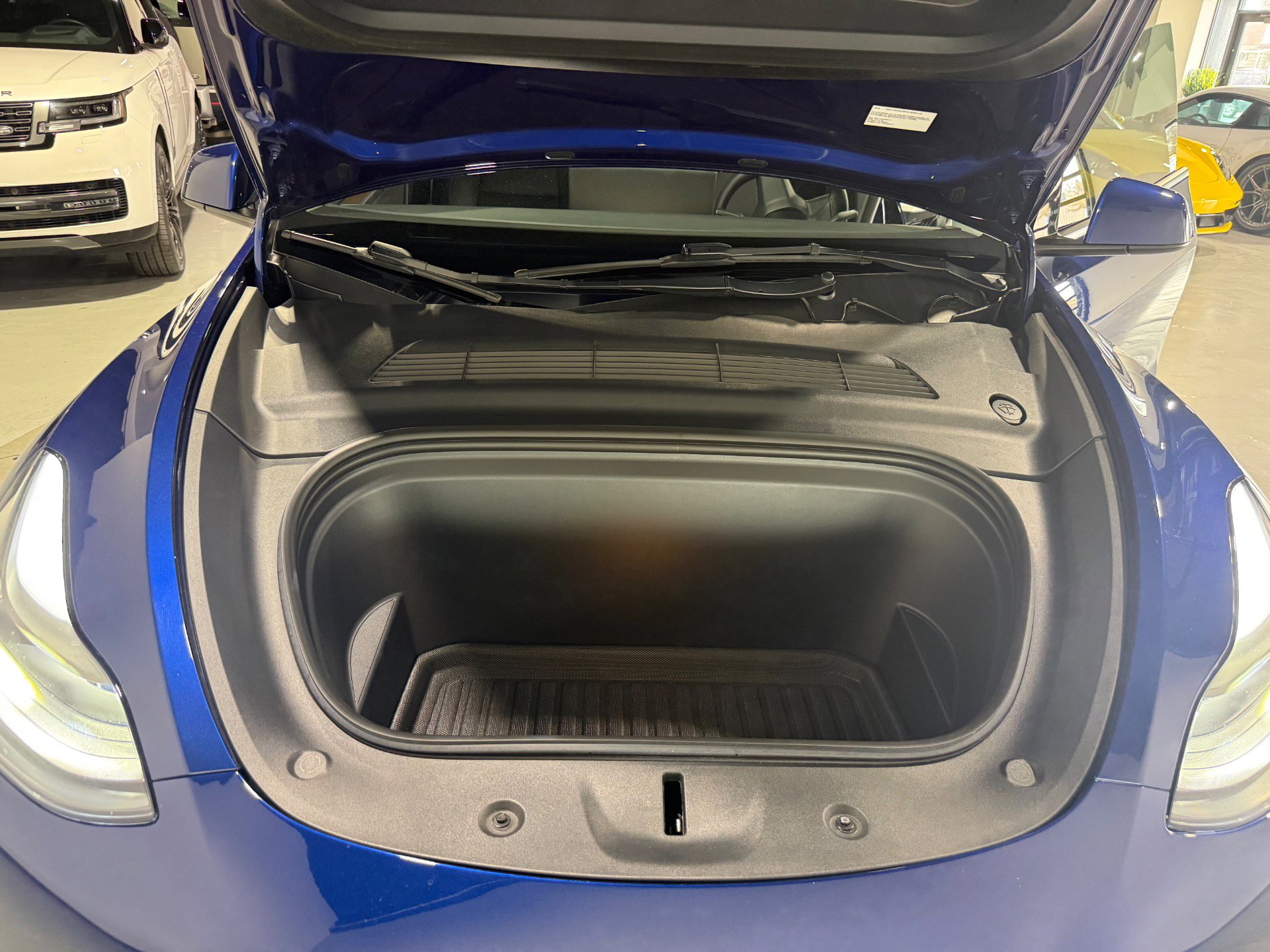 Used 2023 Tesla Model Y Long Range image 11