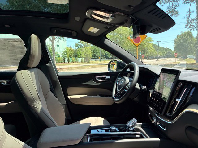 New 2026 Volvo XC60 B5 Plus w/ Protection Package Premier AWD/4WD image 23