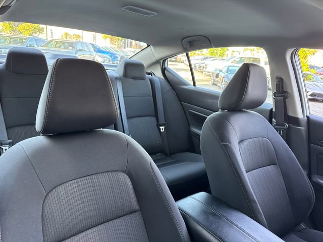 Used 2025 Nissan Altima 2.5 SV FWD image 30