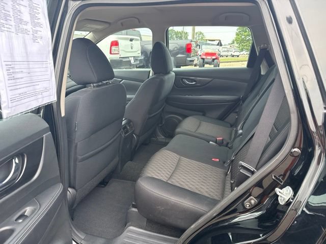 Used 2017 Nissan Rogue S AWD/4WD image 10
