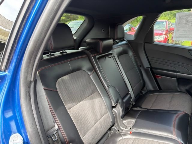 Used 2023 Ford Escape ST-Line Select AWD/4WD image 43
