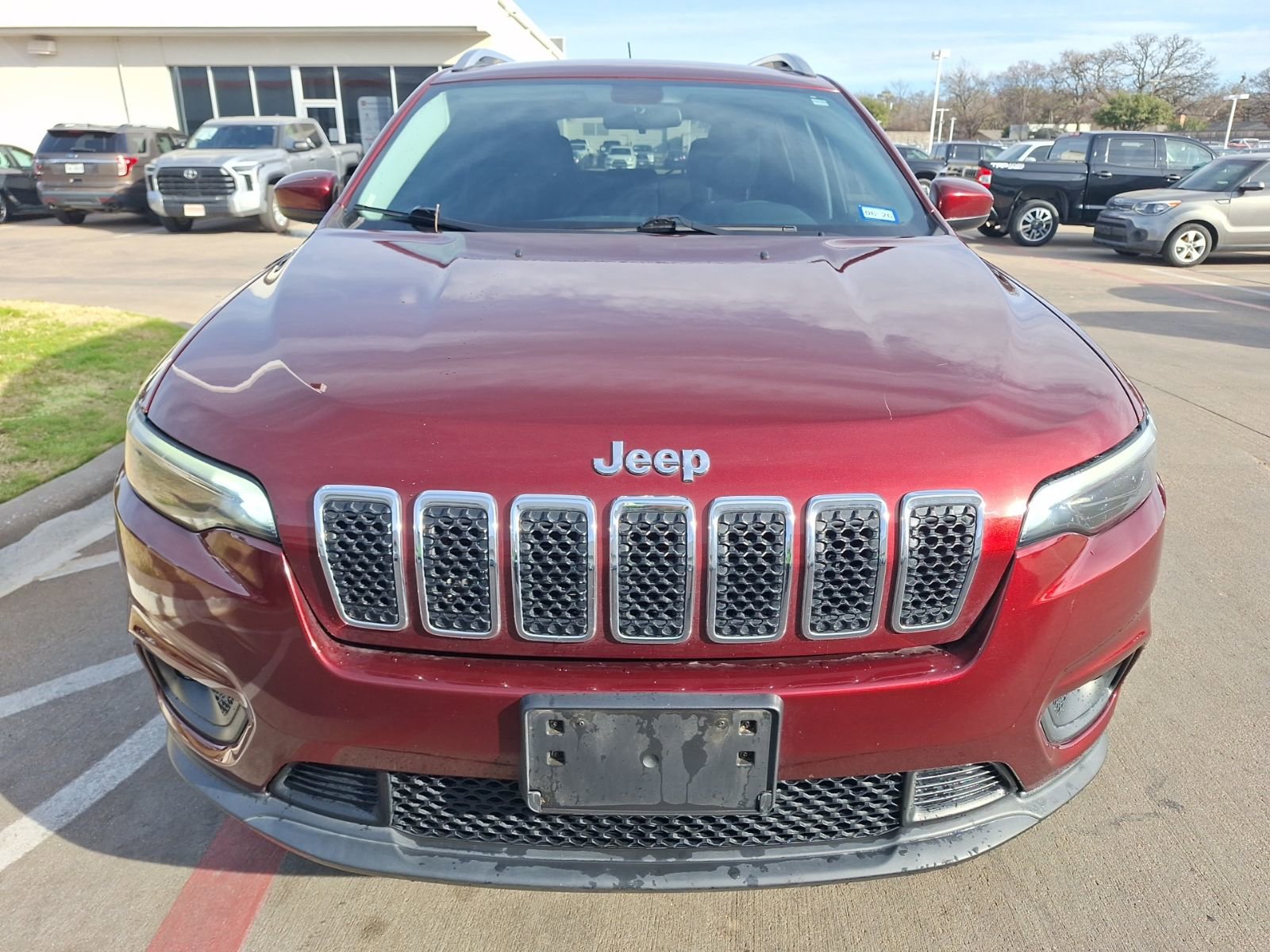 Used 2019 Jeep Cherokee Latitude w/ Popular Appearance Group image 9