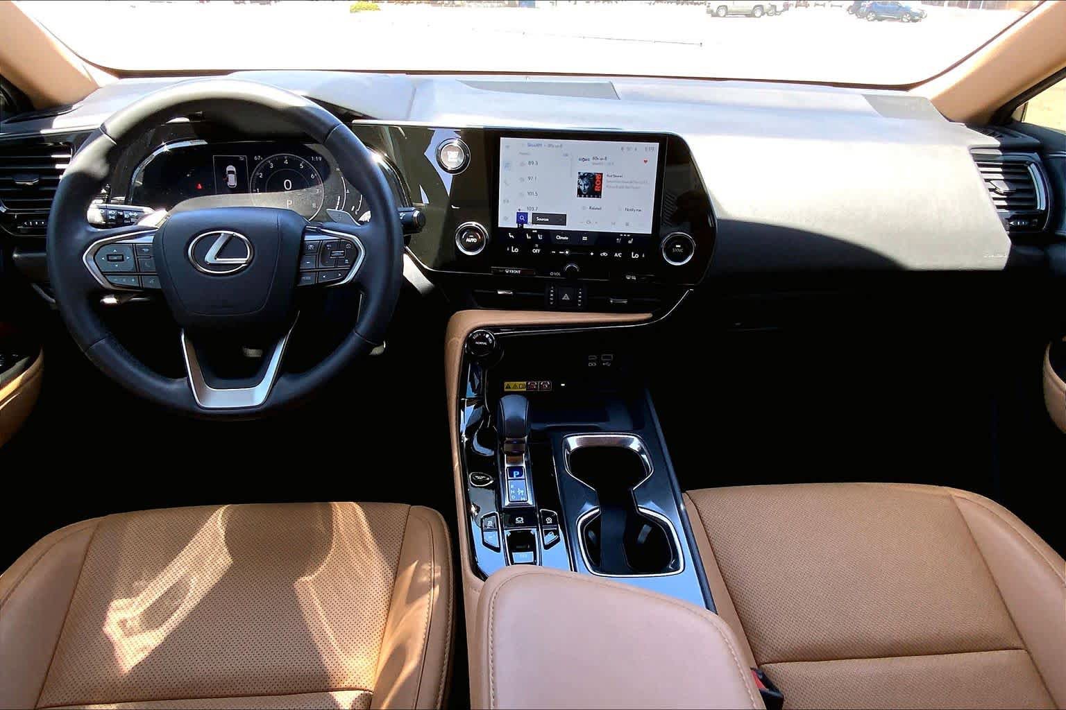 Used 2023 Lexus NX 350 AWD image 16