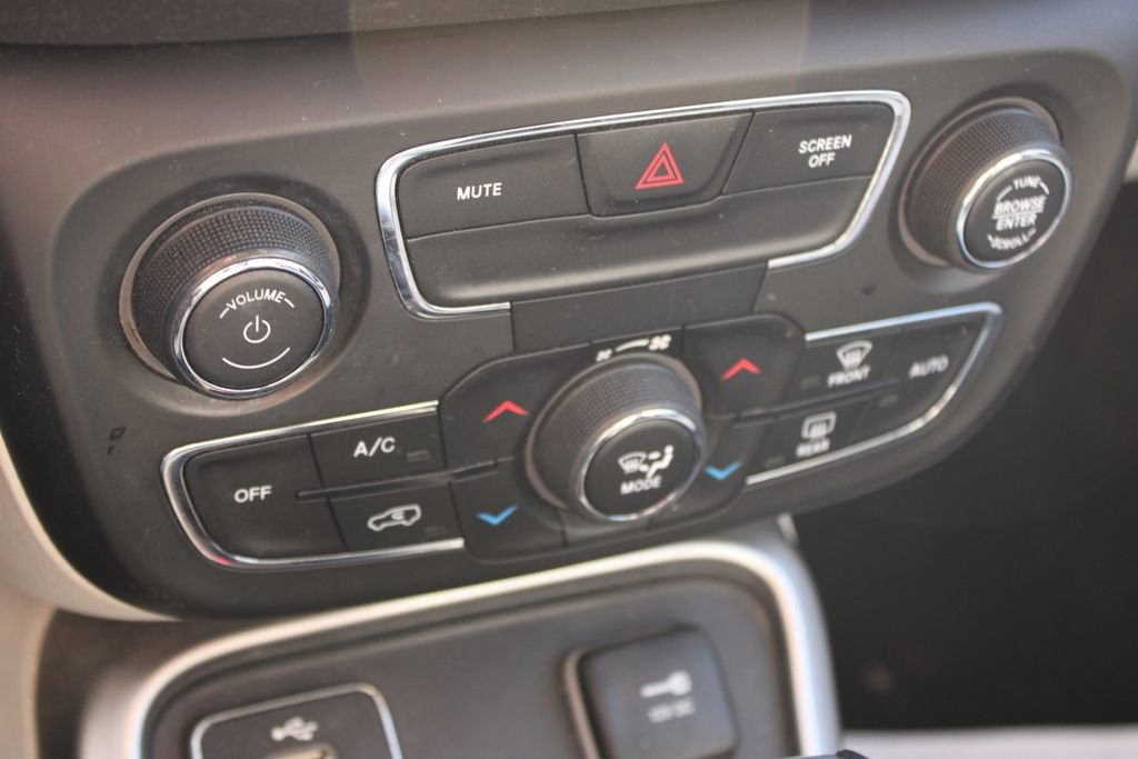 Used 2018 Jeep Compass Latitude w/ Popular Equipment Group image 24