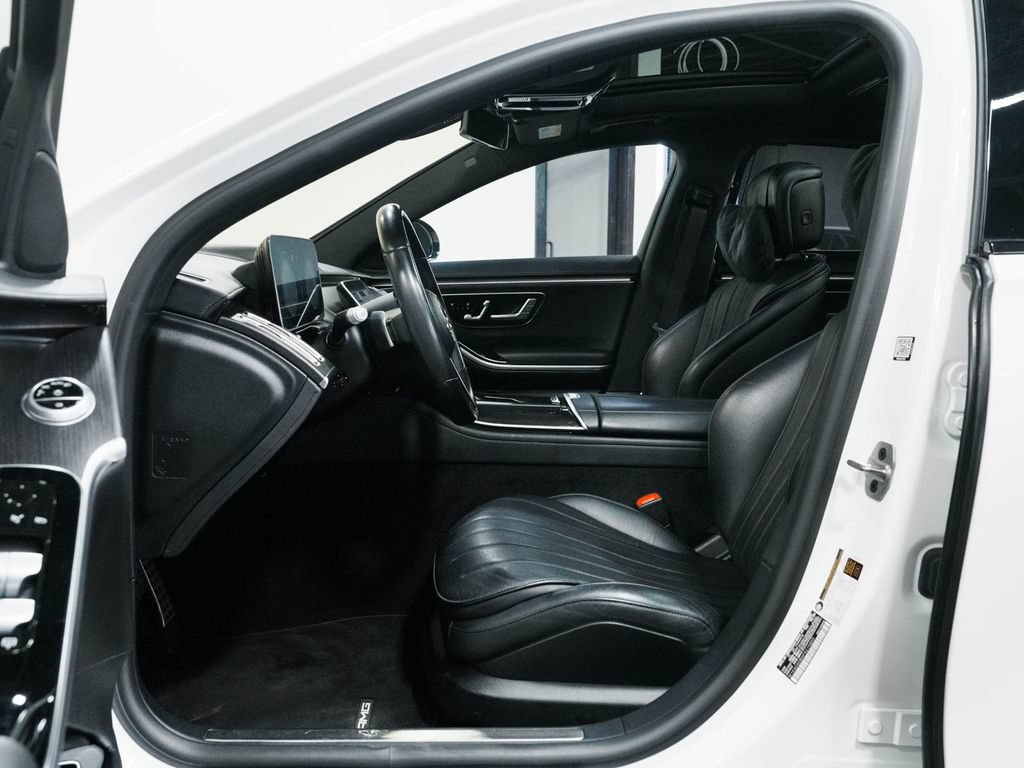 Used 2023 Mercedes-Benz S 500 4MATIC w/ AMG Line image 27