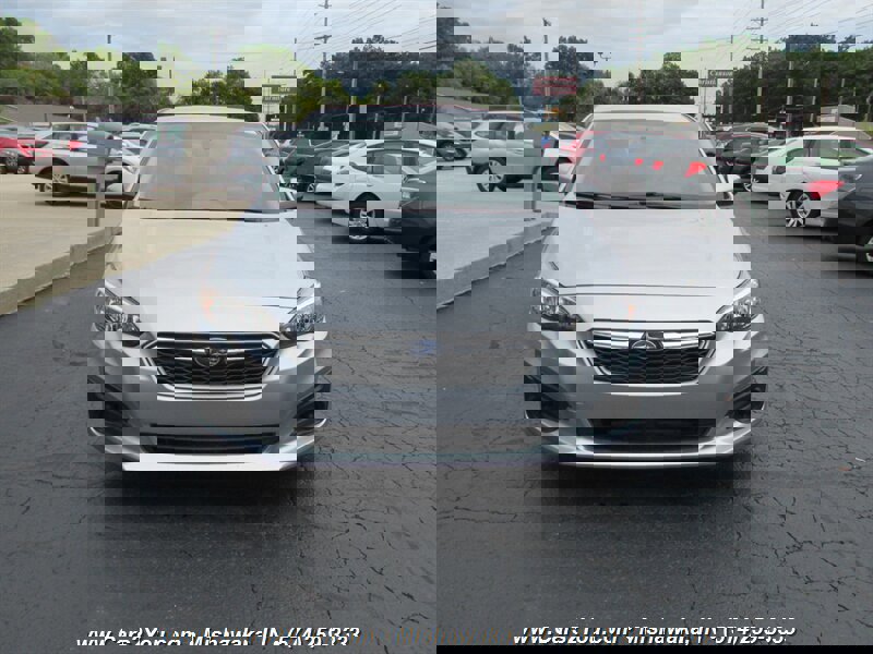 Used 2018 Subaru Impreza 2.0i Premium image 2